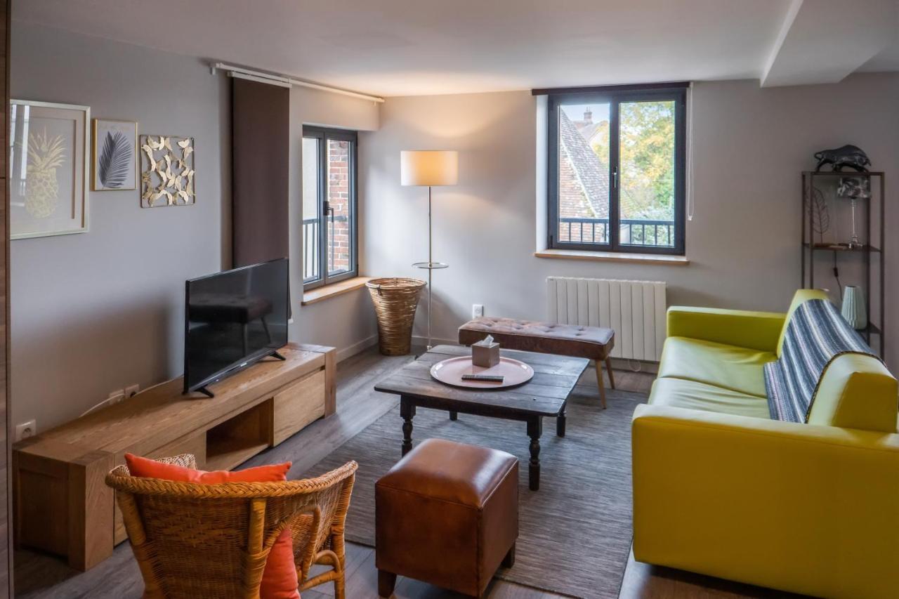 Logis Hotel-Restaurant Le Relais D'Aligre Chateauneuf-en-Thymerais ภายนอก รูปภาพ