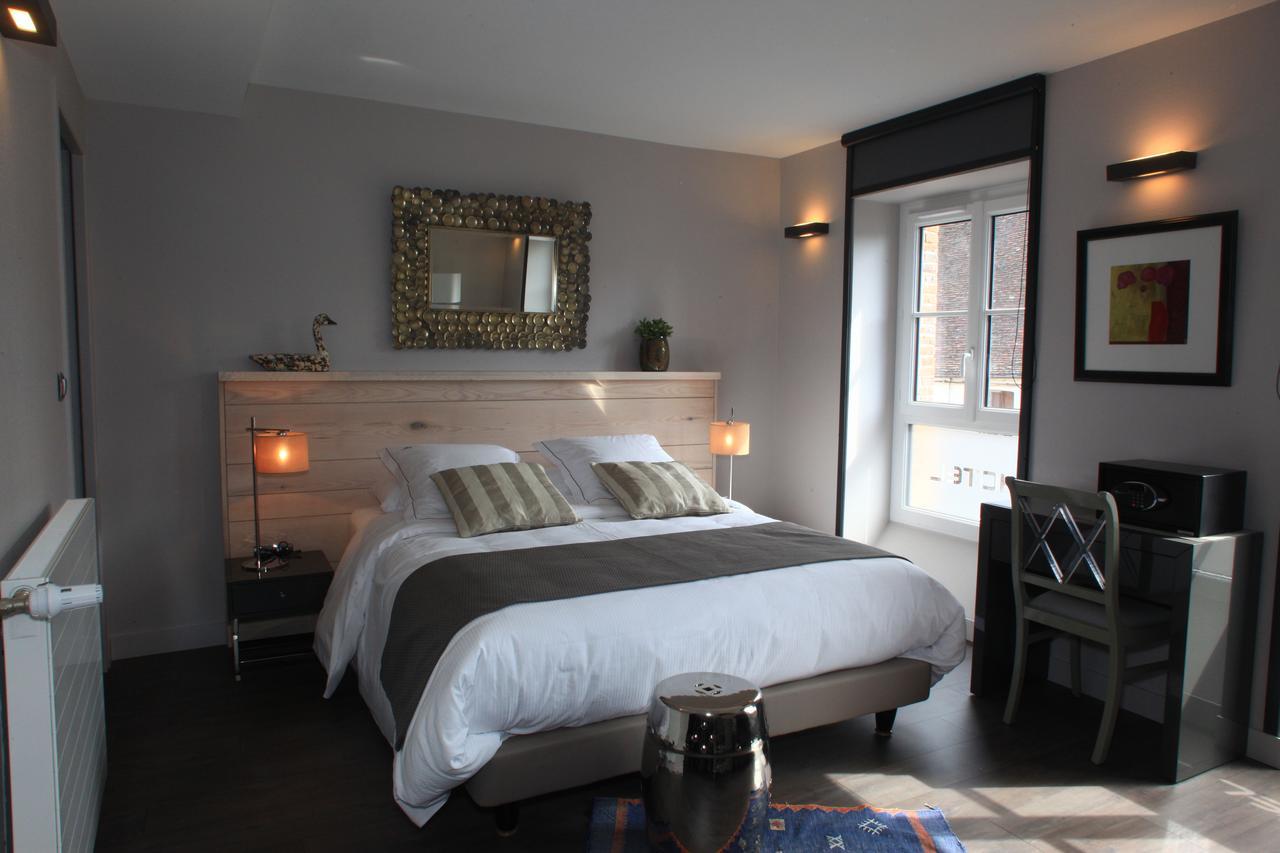 Logis Hotel-Restaurant Le Relais D'Aligre Chateauneuf-en-Thymerais ภายนอก รูปภาพ