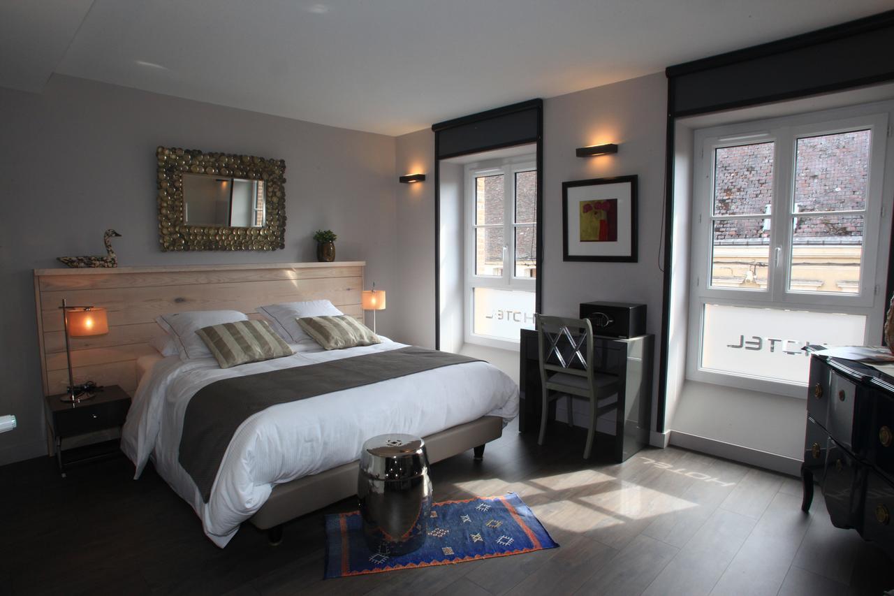 Logis Hotel-Restaurant Le Relais D'Aligre Chateauneuf-en-Thymerais ภายนอก รูปภาพ